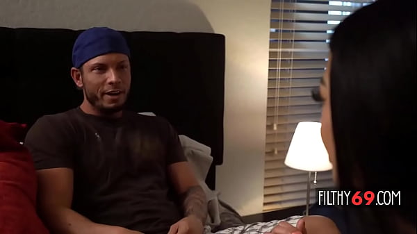 Curious stepsister tries anal for the first time – Paisley Paige