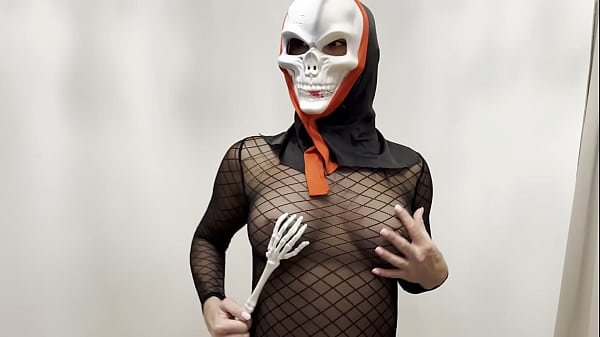 Halloween! Heeelp! The Killer Is Coming To Fuck Me…