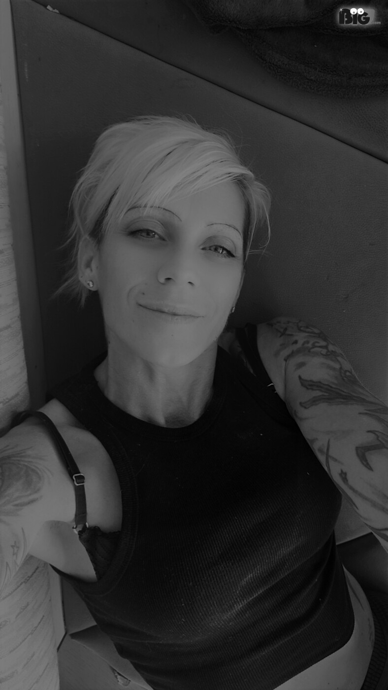 Smallpeach - German Porn Actor