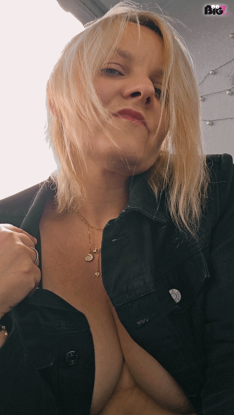 NickyLuna - German Porn Actor