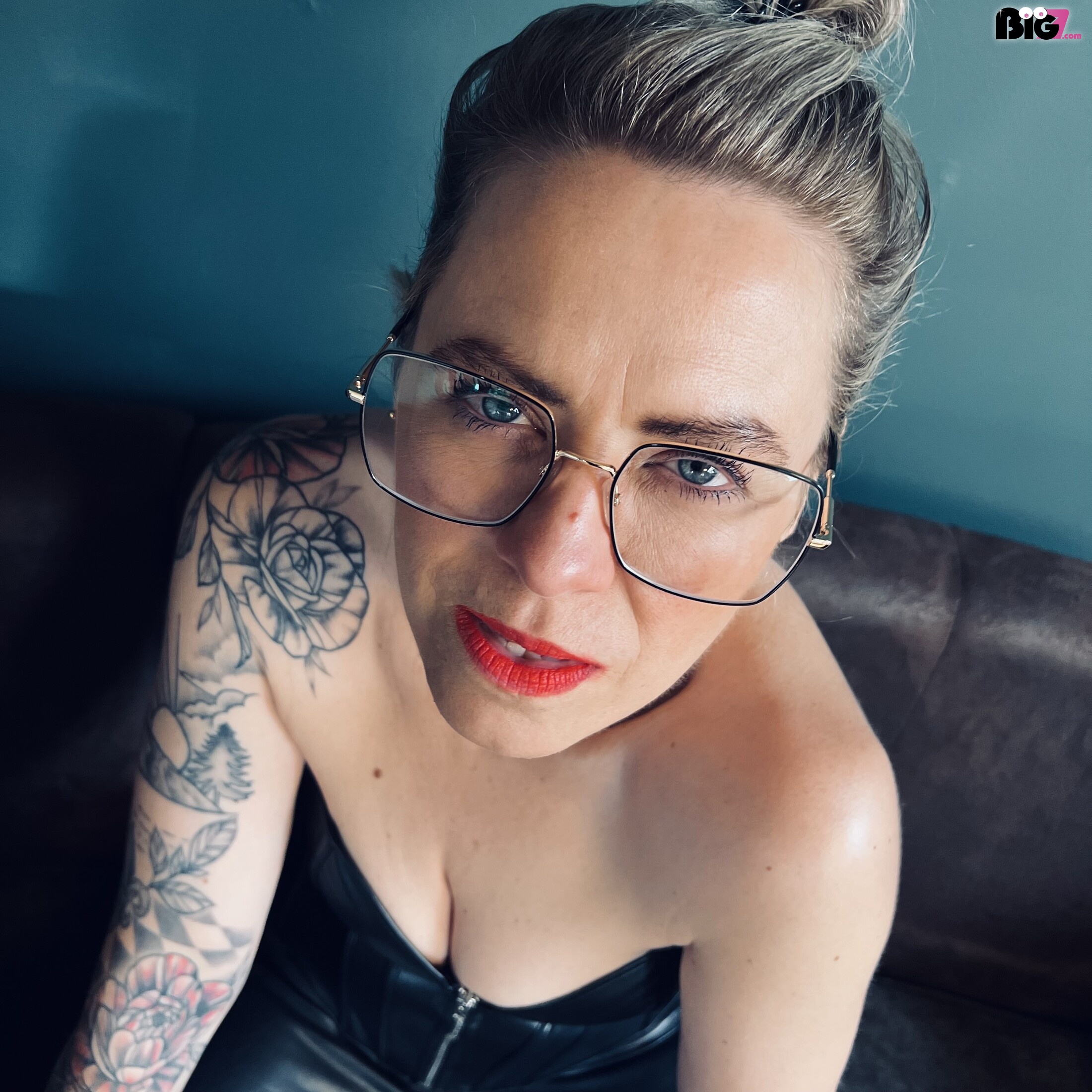 MiaHase - German Porn Actor