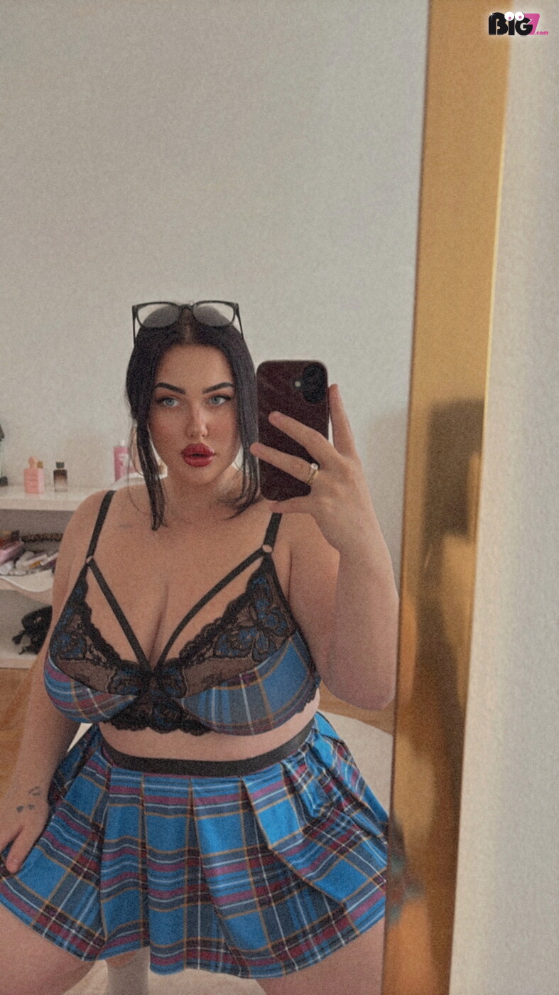 layaaelainee - German Porn Actor