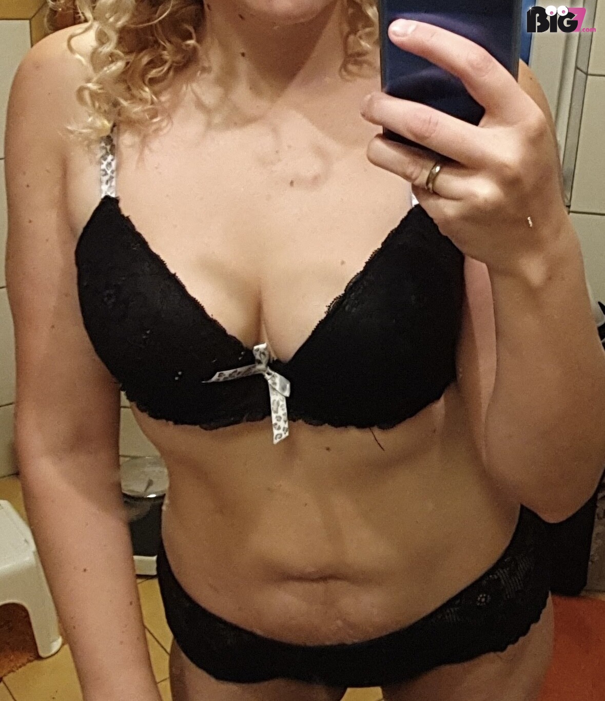 SweetHoneygilr - German Porn Actor