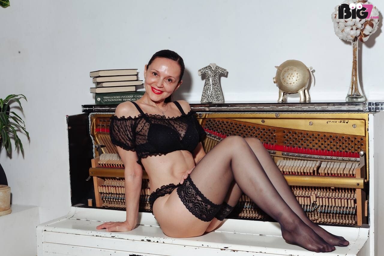 InessaShy - German Porn Actor