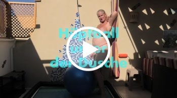 Hüpfball unter der Dusche