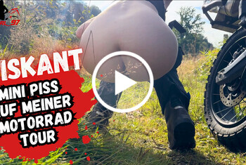 Geiler Mini Piss auf Motorrad Tour!