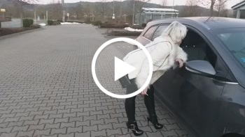 Heißes Telefonat für einen geilen Quicky