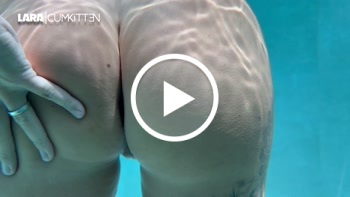 Mit dem FREMDEN allein im Pool – UNTER WASSER ZUM ORGASMUS GEWIXXT